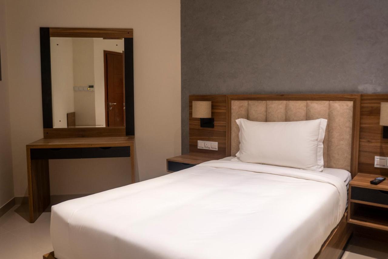 The Plaza Hotel & Resort Σαλάλα Εξωτερικό φωτογραφία